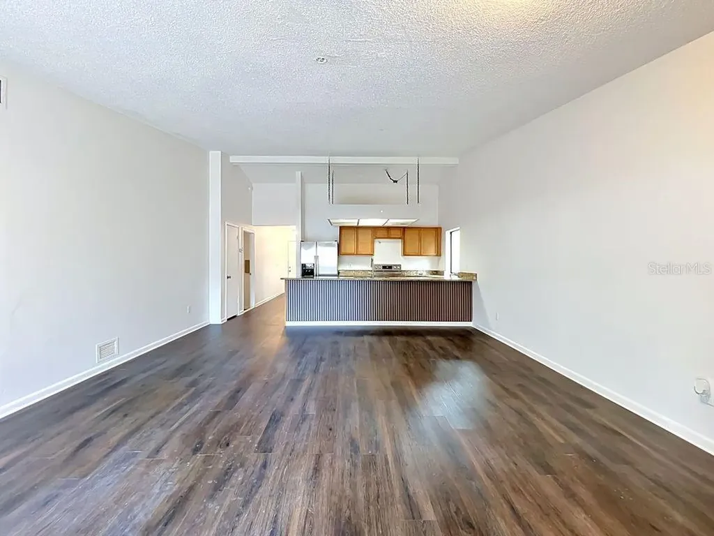 5214 2nd Street Orlando FL 32810