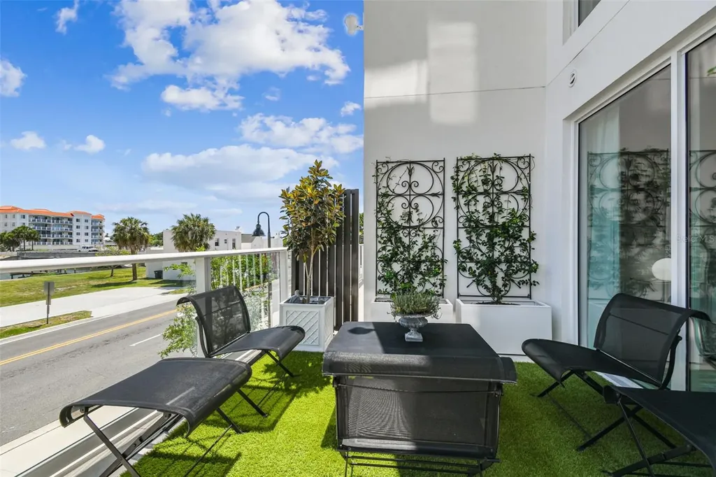 1020 Sunset Point Road Clearwater FL 33755