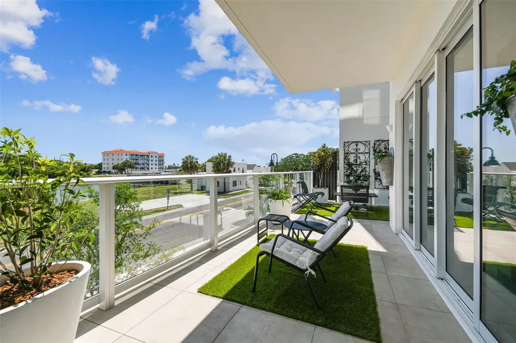 1020 Sunset Point Road Clearwater FL 33755