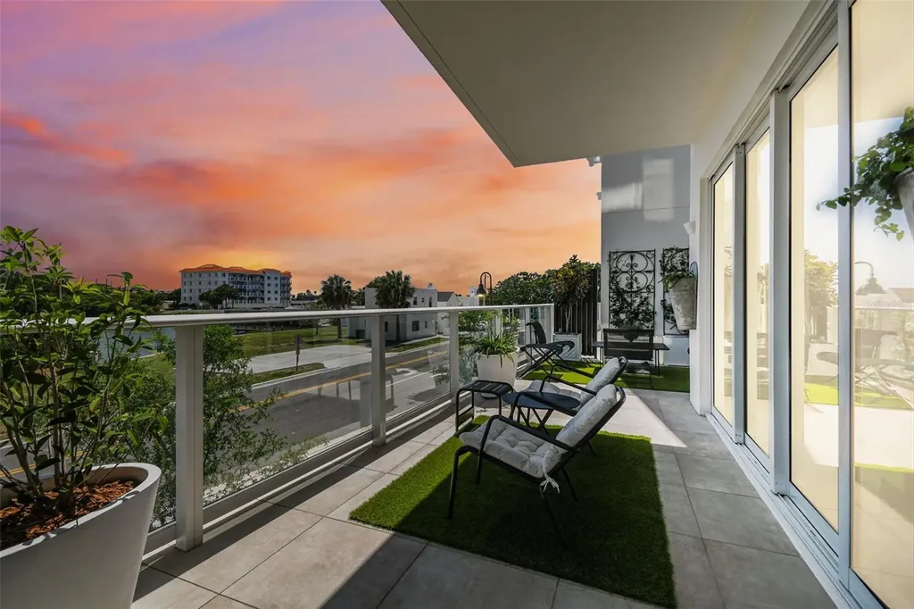 1020 Sunset Point Road Clearwater FL 33755