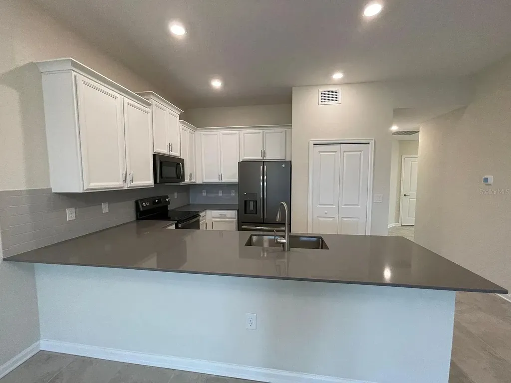 811 Ocean Course Avenue Davenport FL 33896