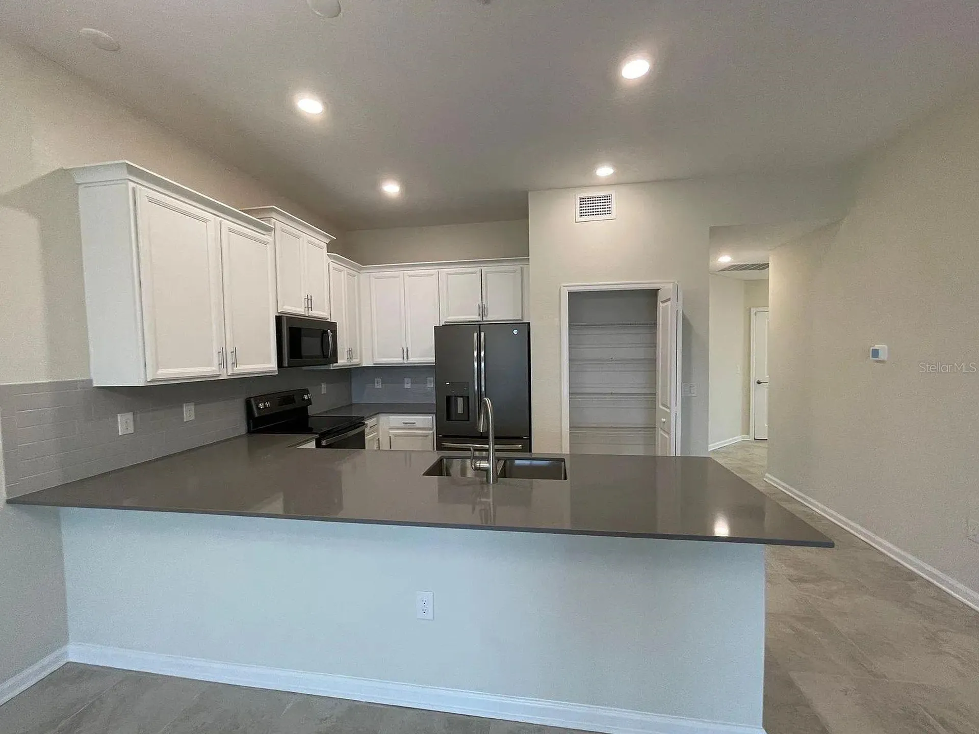 811 Ocean Course Avenue Davenport FL 33896