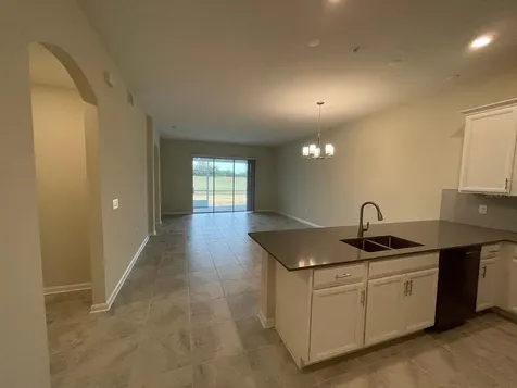 811 Ocean Course Avenue Davenport FL 33896
