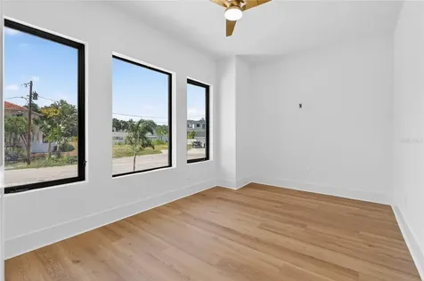 4706 W San Carlos Street Tampa FL 33629