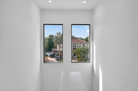 4706 W San Carlos Street Tampa FL 33629