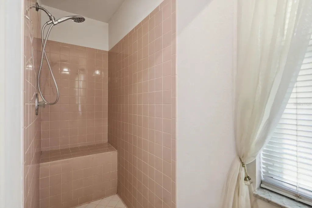 9207 Spring Hill Drive Spring Hill FL 34608