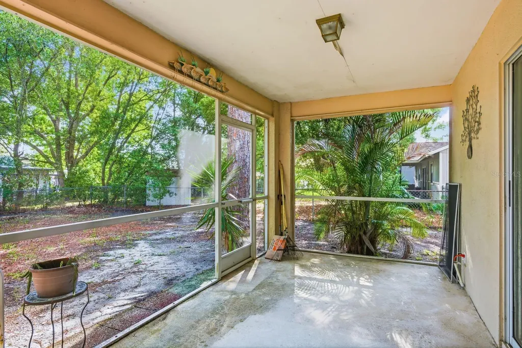 9207 Spring Hill Drive Spring Hill FL 34608