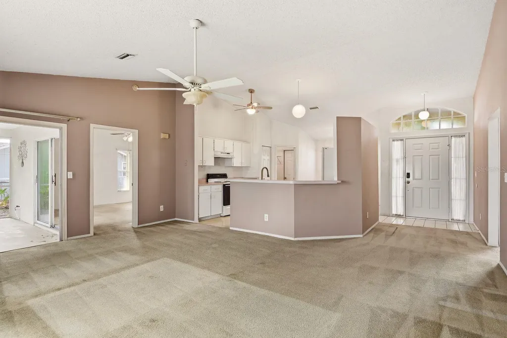 9207 Spring Hill Drive Spring Hill FL 34608