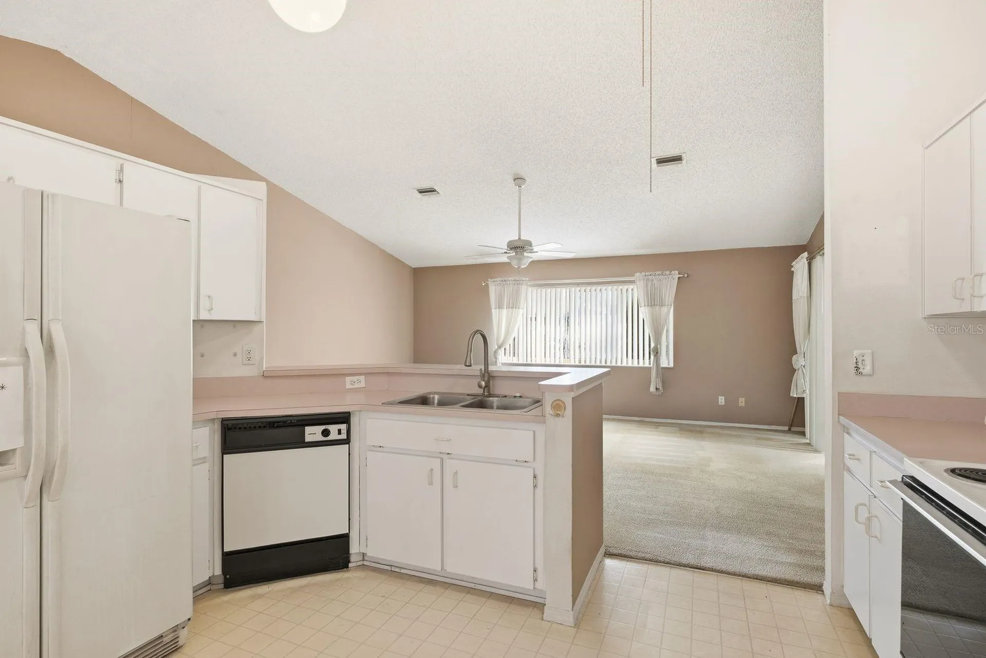 9207 Spring Hill Drive Spring Hill FL 34608