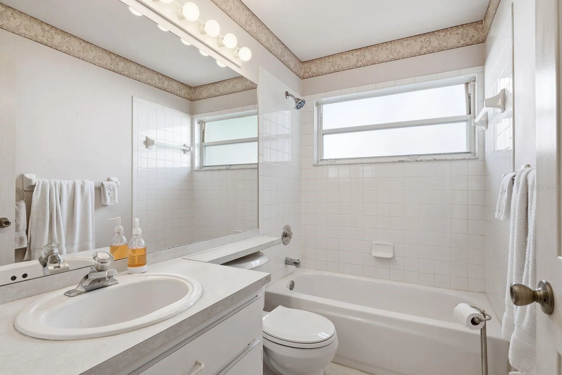 9207 Spring Hill Drive Spring Hill FL 34608