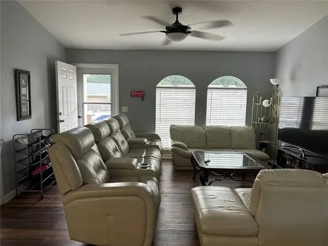 10013 Oslin Street Tampa FL 33615