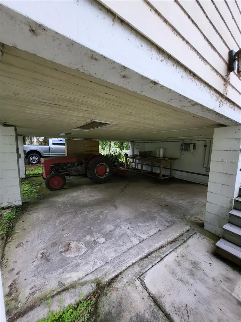 2377 NW 34th Place Lake Panasoffkee FL 33538