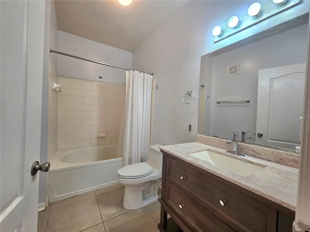 18058 Villa Creek Drive Tampa FL 33647