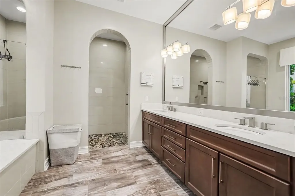 18213 Pine Hammock Boulevard Lutz FL 33548