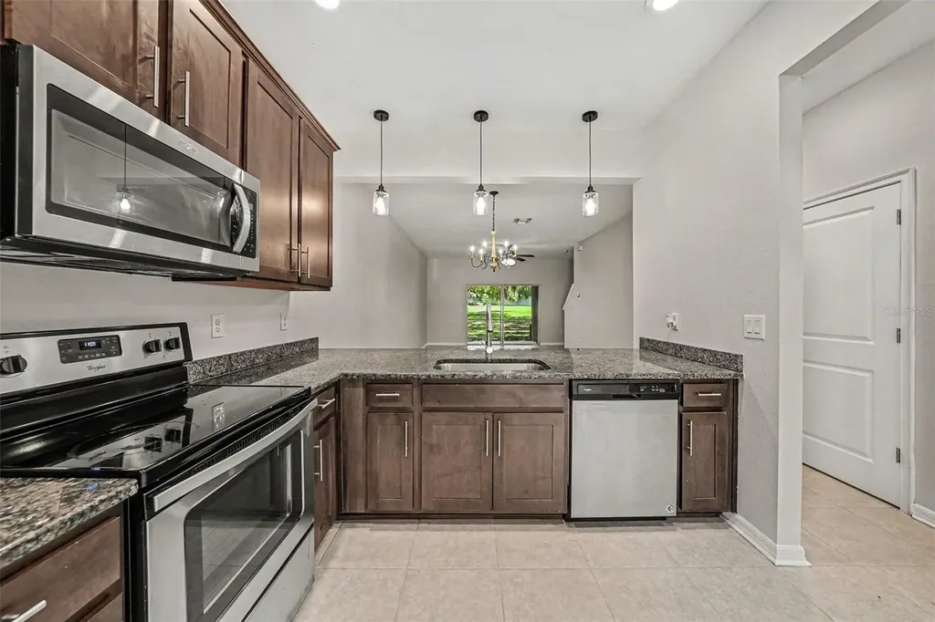 1124 Hillhurst Drive Wesley Chapel FL 33543