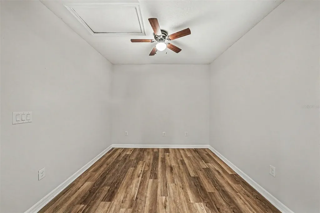 1124 Hillhurst Drive Wesley Chapel FL 33543