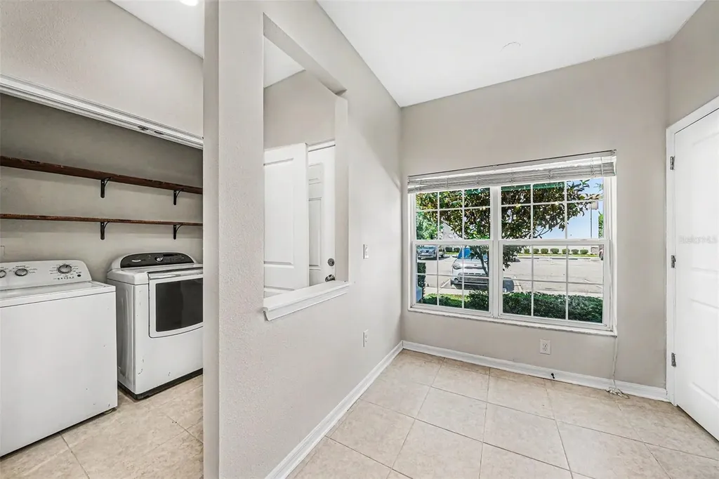 1124 Hillhurst Drive Wesley Chapel FL 33543