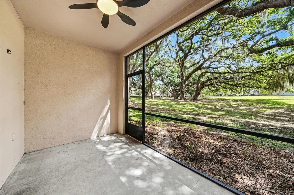 1124 Hillhurst Drive Wesley Chapel FL 33543