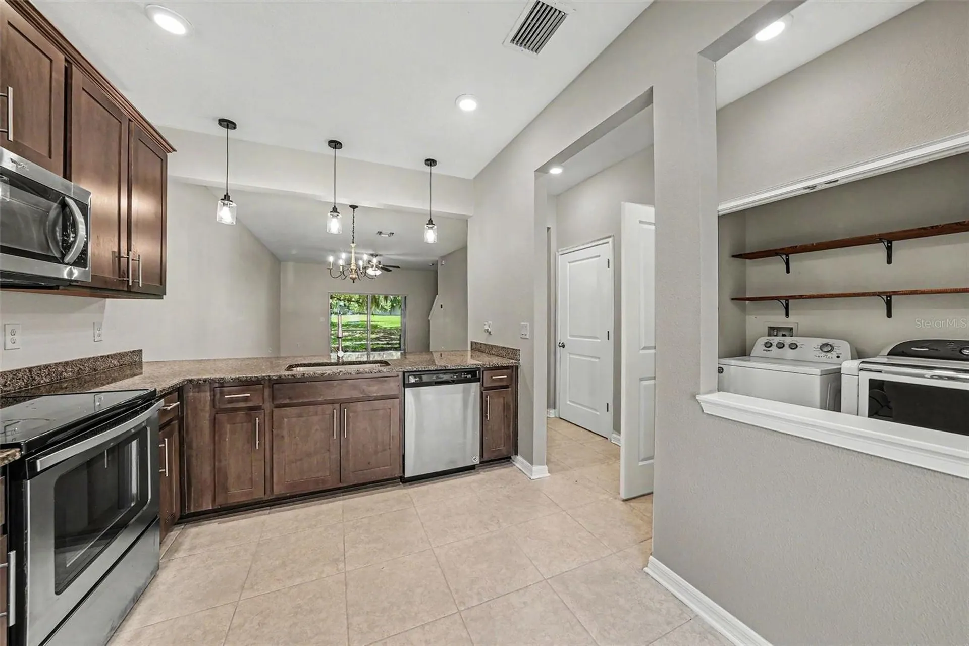 1124 Hillhurst Drive Wesley Chapel FL 33543