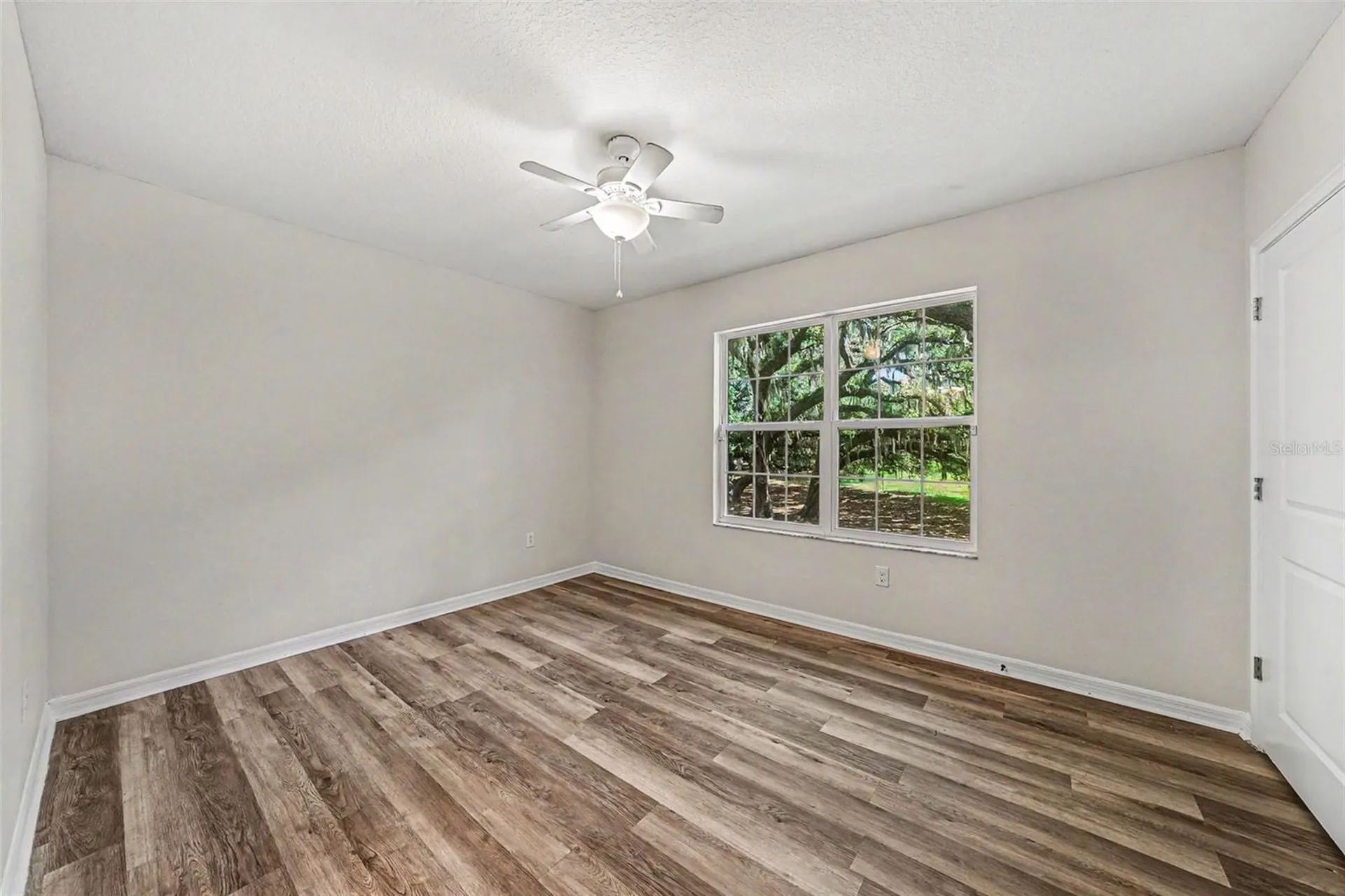 1124 Hillhurst Drive Wesley Chapel FL 33543
