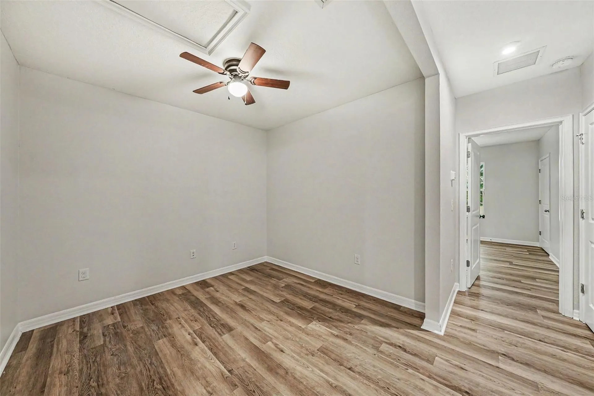 1124 Hillhurst Drive Wesley Chapel FL 33543