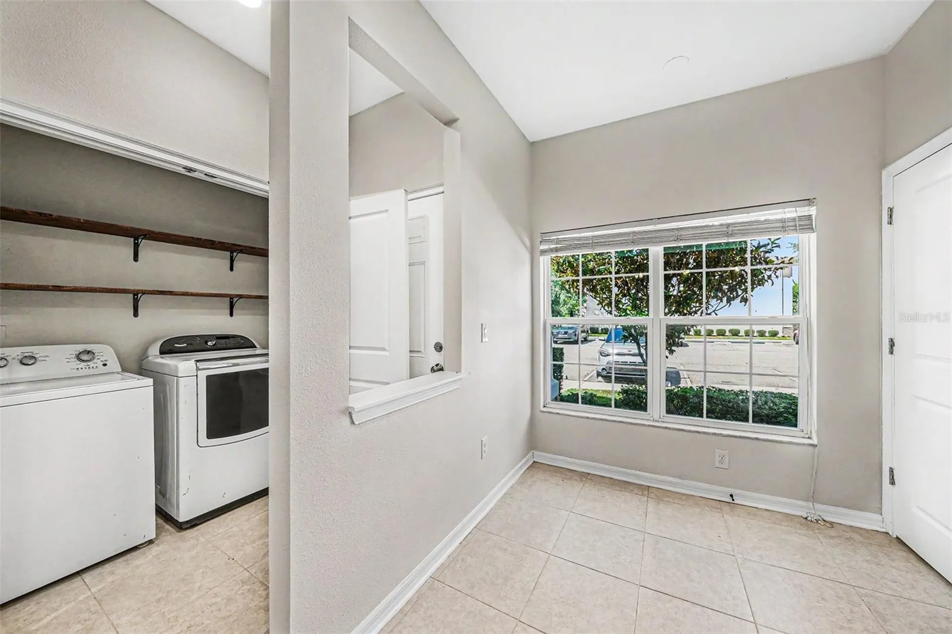 1124 Hillhurst Drive Wesley Chapel FL 33543