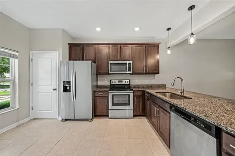 1124 Hillhurst Drive Wesley Chapel FL 33543