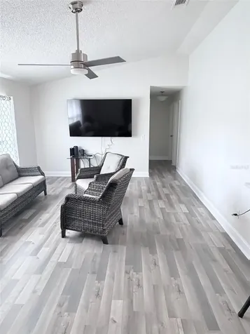 3237 London Avenue Deltona FL 32738