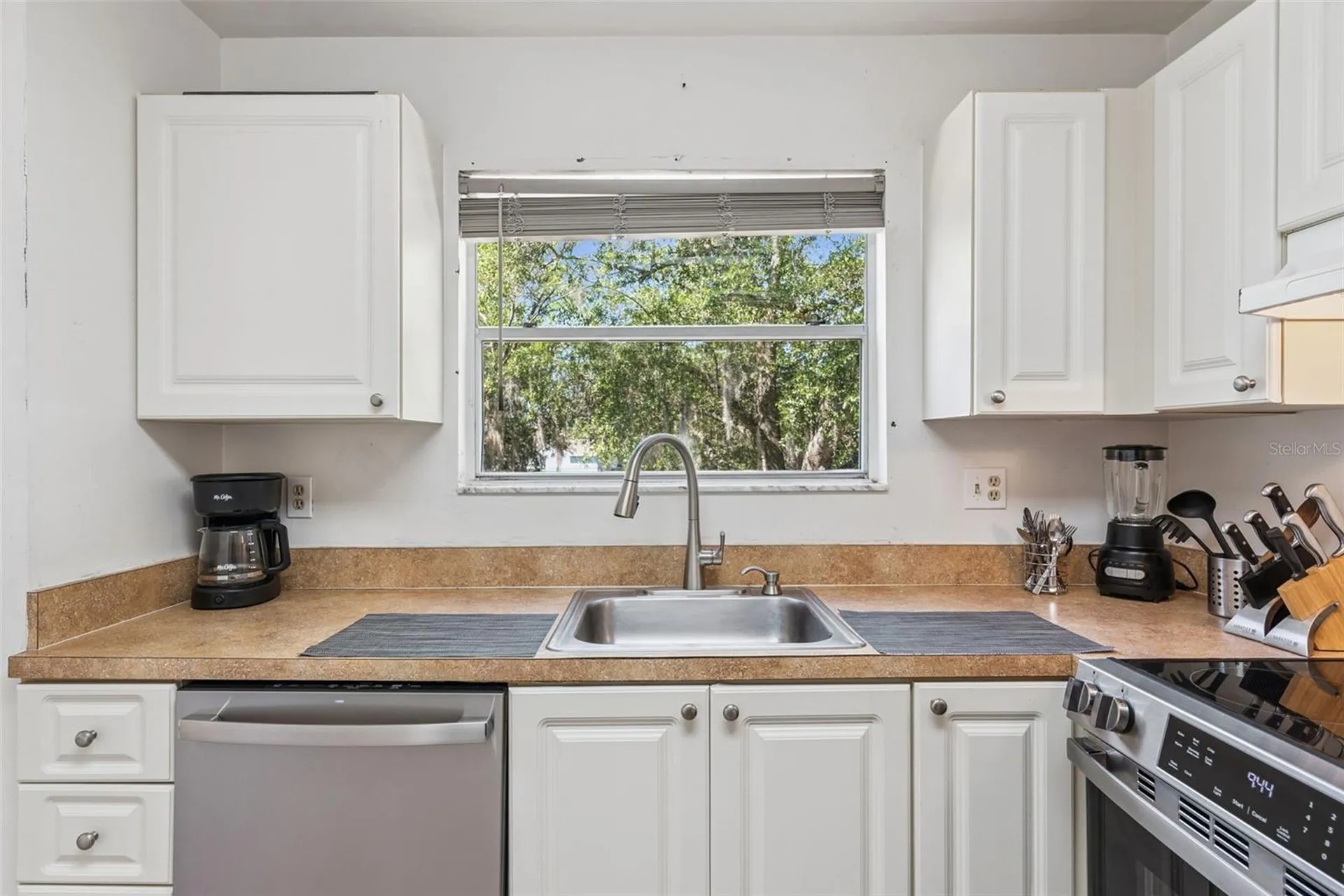 2564 Woodgate Boulevard Orlando FL 32822