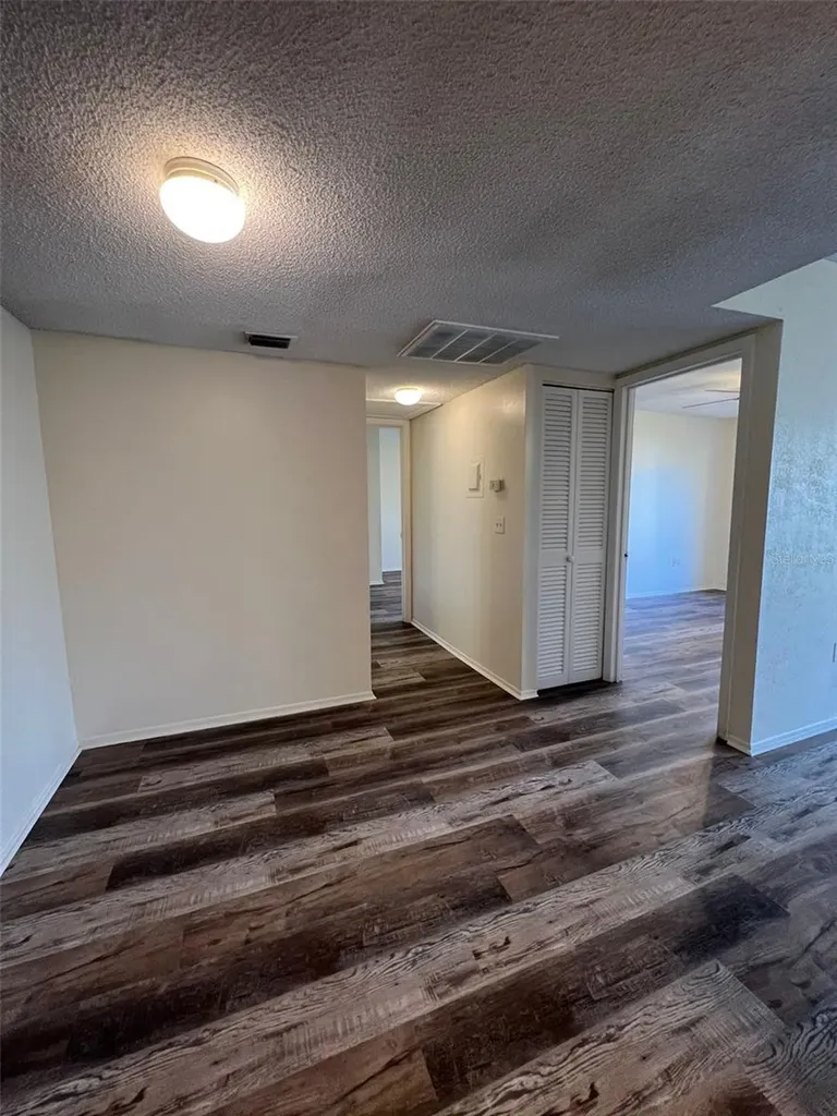 6043 Village Circle Orlando FL 32822