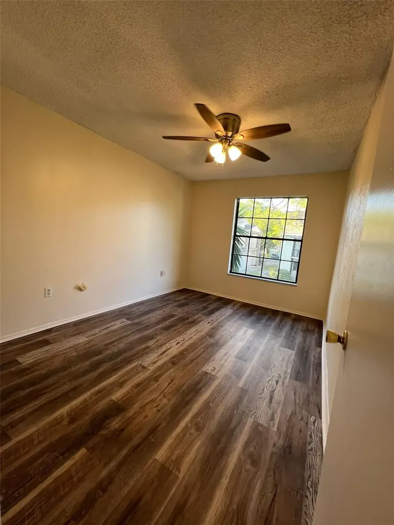 6043 Village Circle Orlando FL 32822