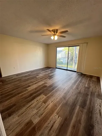 6043 Village Circle Orlando FL 32822