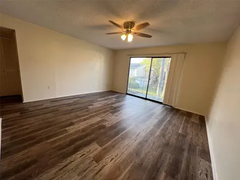 6043 Village Circle Orlando FL 32822