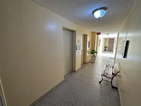 1802 Alcazar Ponce PR 00716