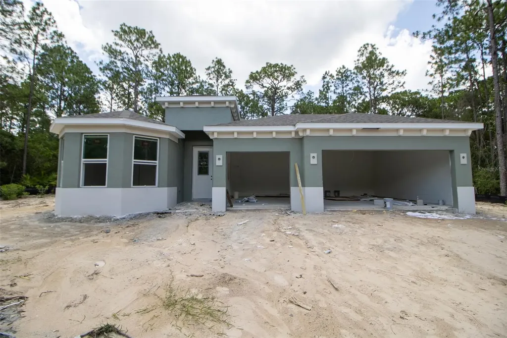 5034 W Pinto Loop Beverly Hills FL 34465