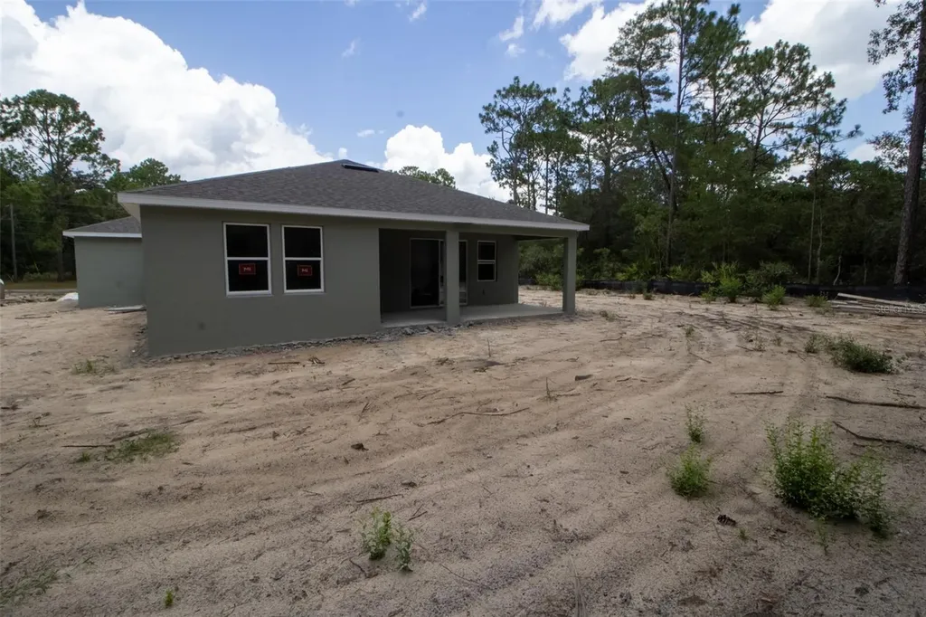 5034 W Pinto Loop Beverly Hills FL 34465
