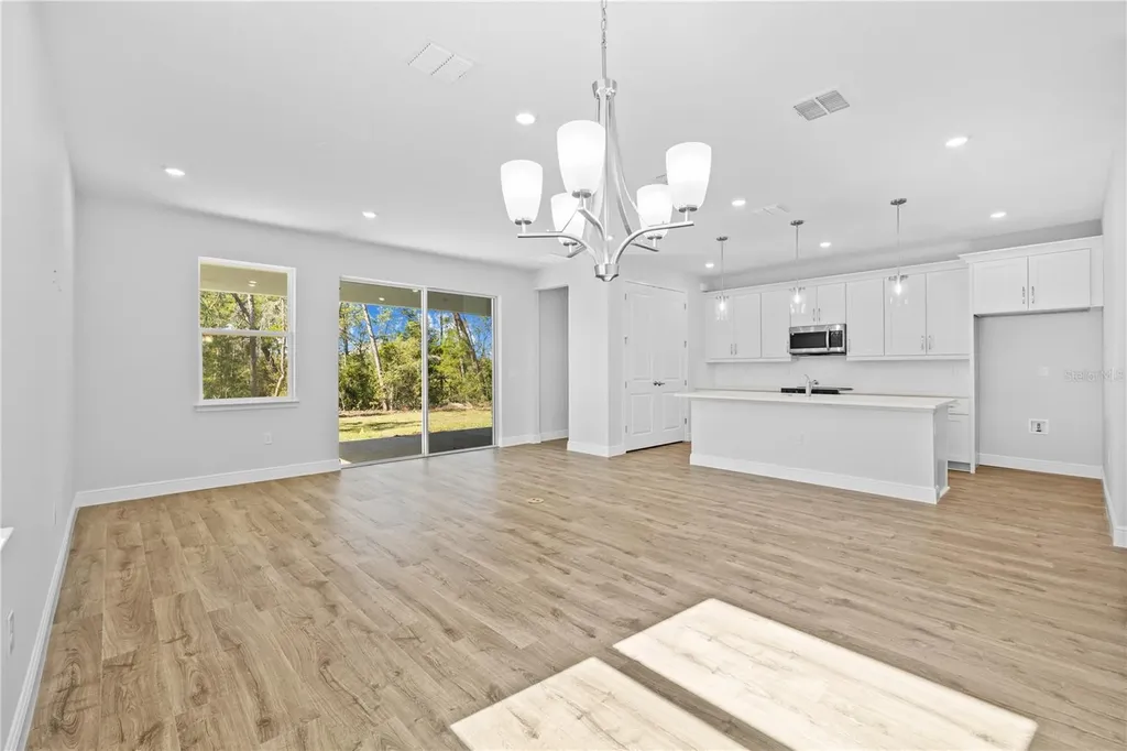 5034 W Pinto Loop Beverly Hills FL 34465