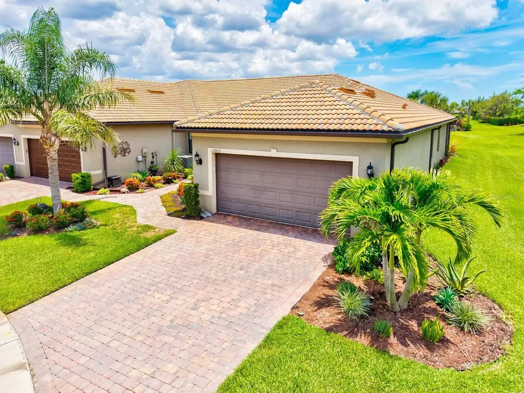 13913 Alafaya Street Venice FL 34293