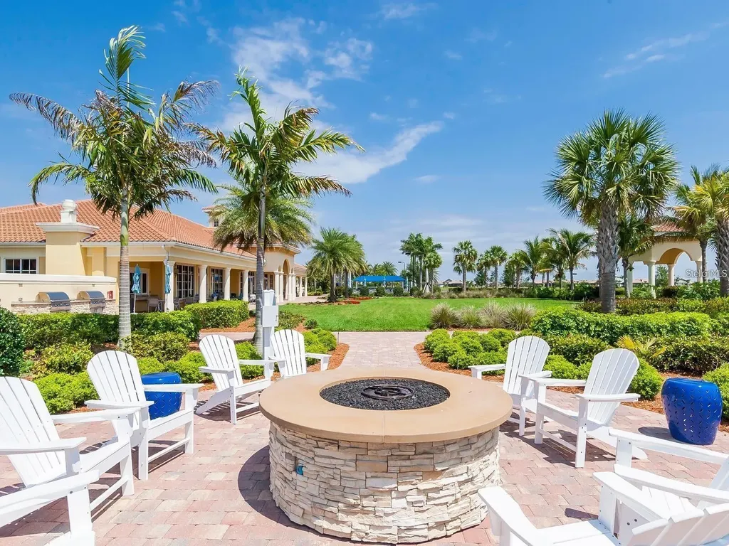 13913 Alafaya Street Venice FL 34293