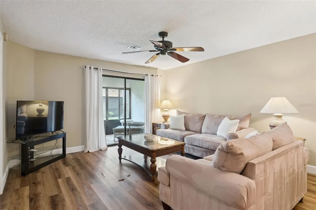 6210 Raintree Drive Orlando FL 32822