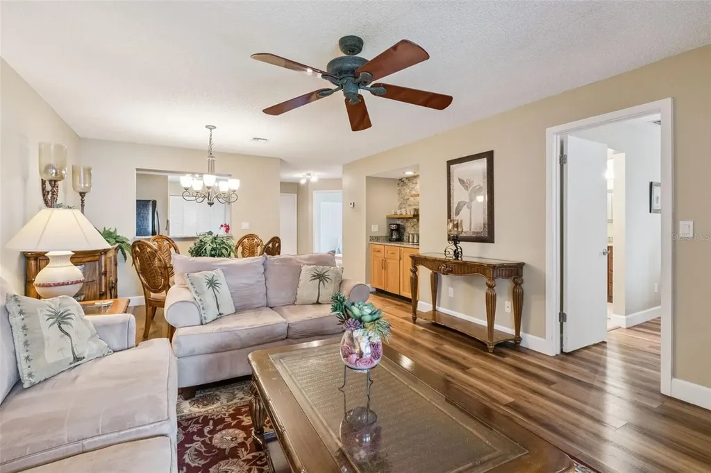 6210 Raintree Drive Orlando FL 32822