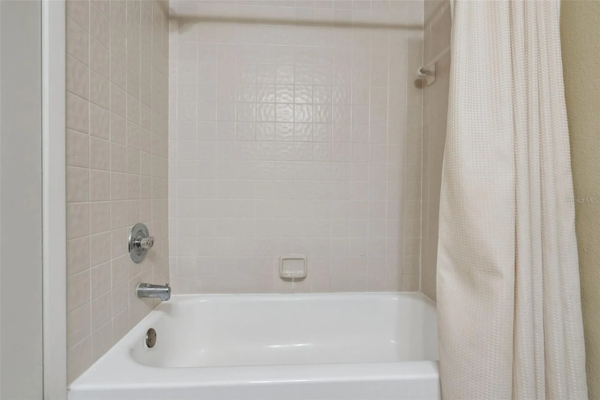 6210 Raintree Drive Orlando FL 32822