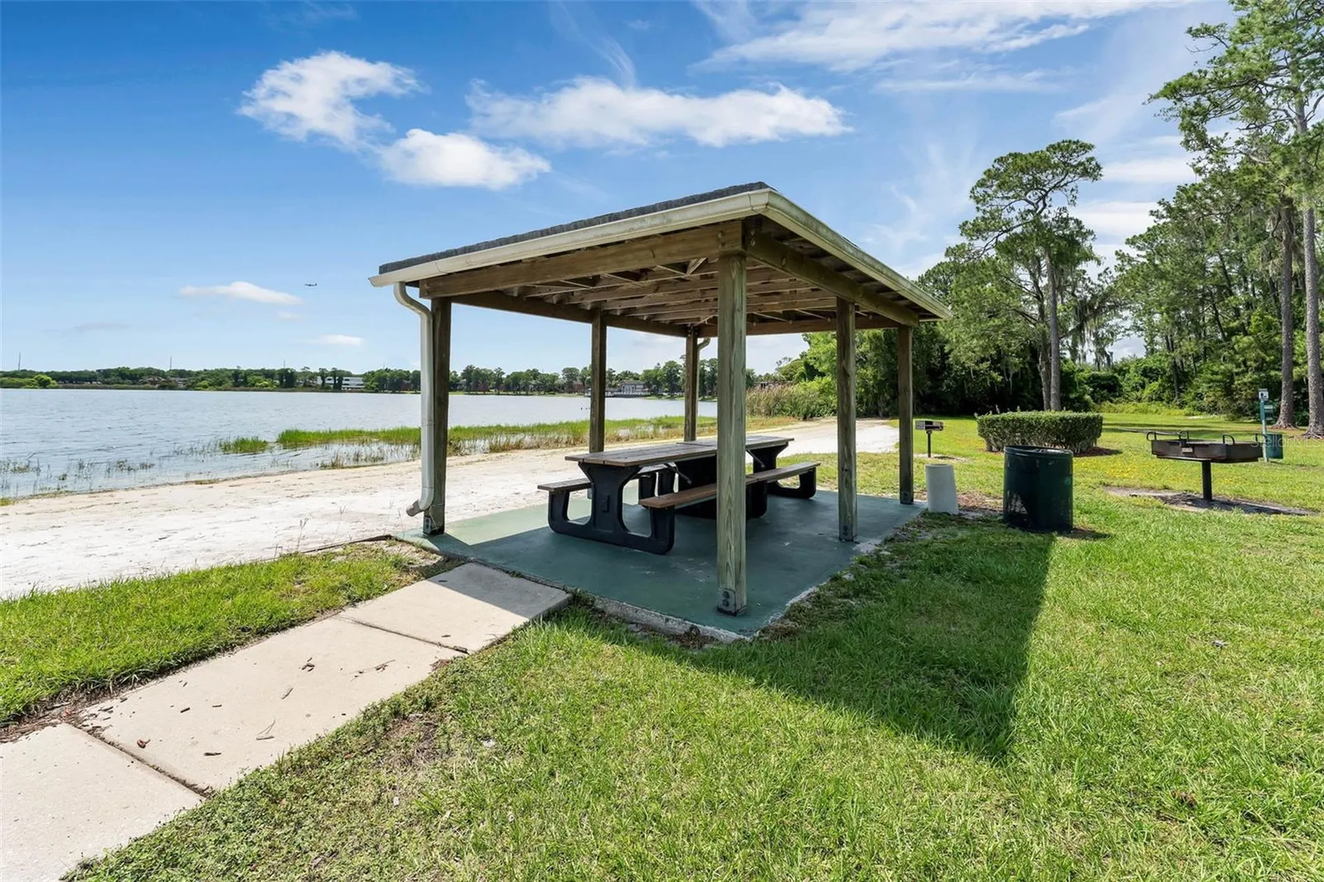 6210 Raintree Drive Orlando FL 32822