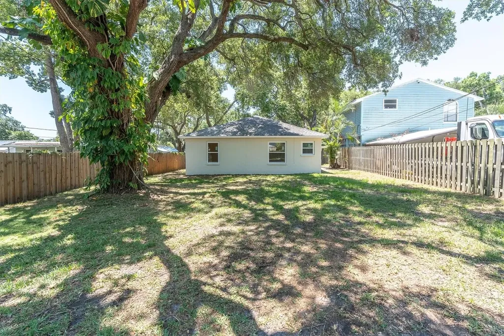 714 3rd Avenue NE Largo FL 33770