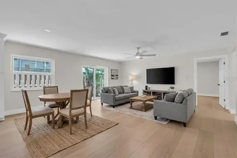 714 3rd Avenue NE Largo FL 33770