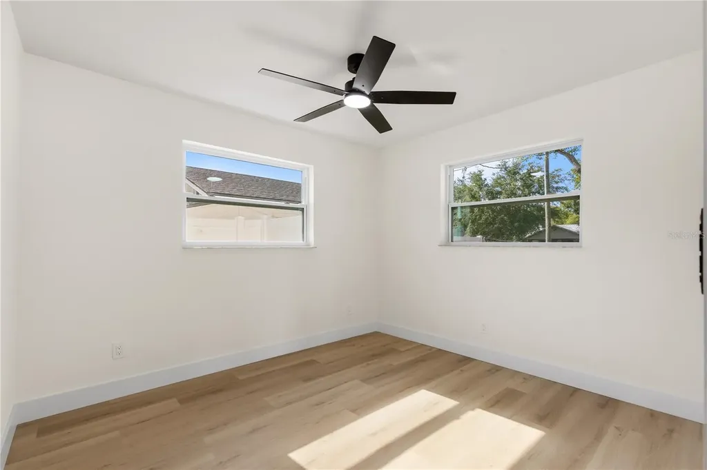 815 W Minnehaha Street Tampa FL 33604