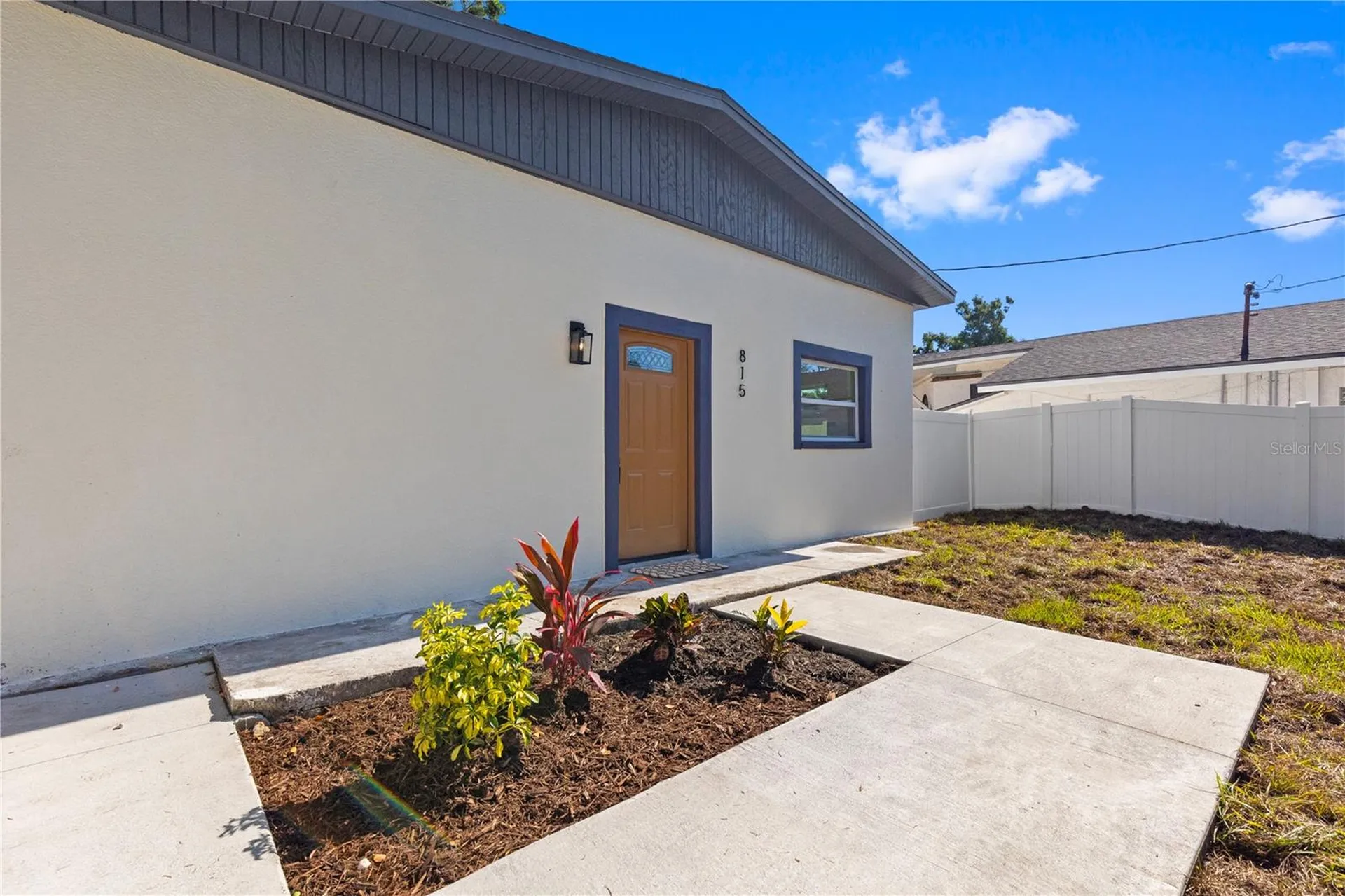 815 W Minnehaha Street Tampa FL 33604