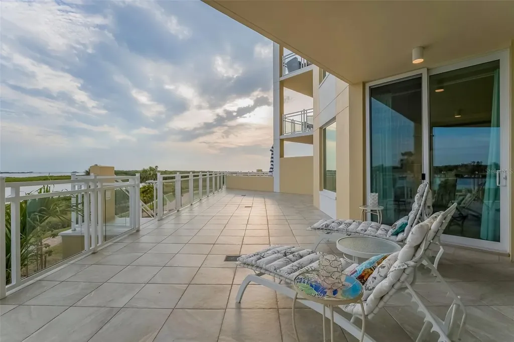 795 Collany Road Tierra Verde FL 33715