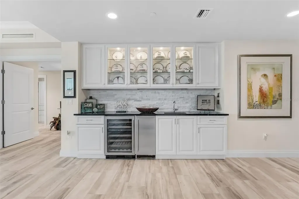 795 Collany Road Tierra Verde FL 33715