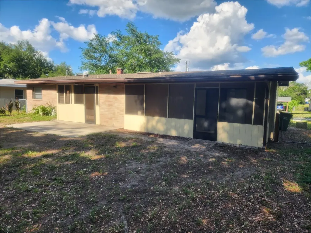 407 Louis Street Leesburg FL 34748